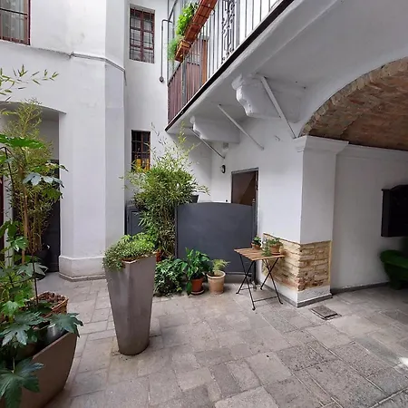 In Pieno Centro Storico Ca Mari E Casa Elena Apartment *