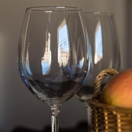 In Pieno Centro Storico Ca Mari E Casa Elena モンカルヴォ