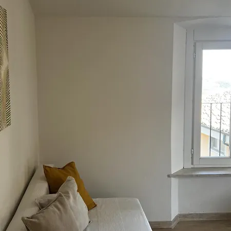 Apartment In Pieno Centro Storico Ca Mari E Casa Elena Moncalvo